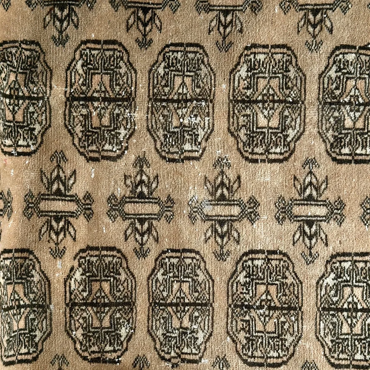 'Rhea' Vintage Rug (7 x 9)