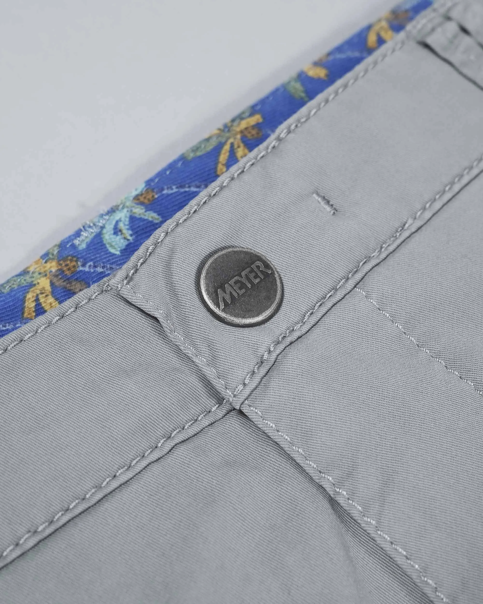 Rio Chinos in Silver