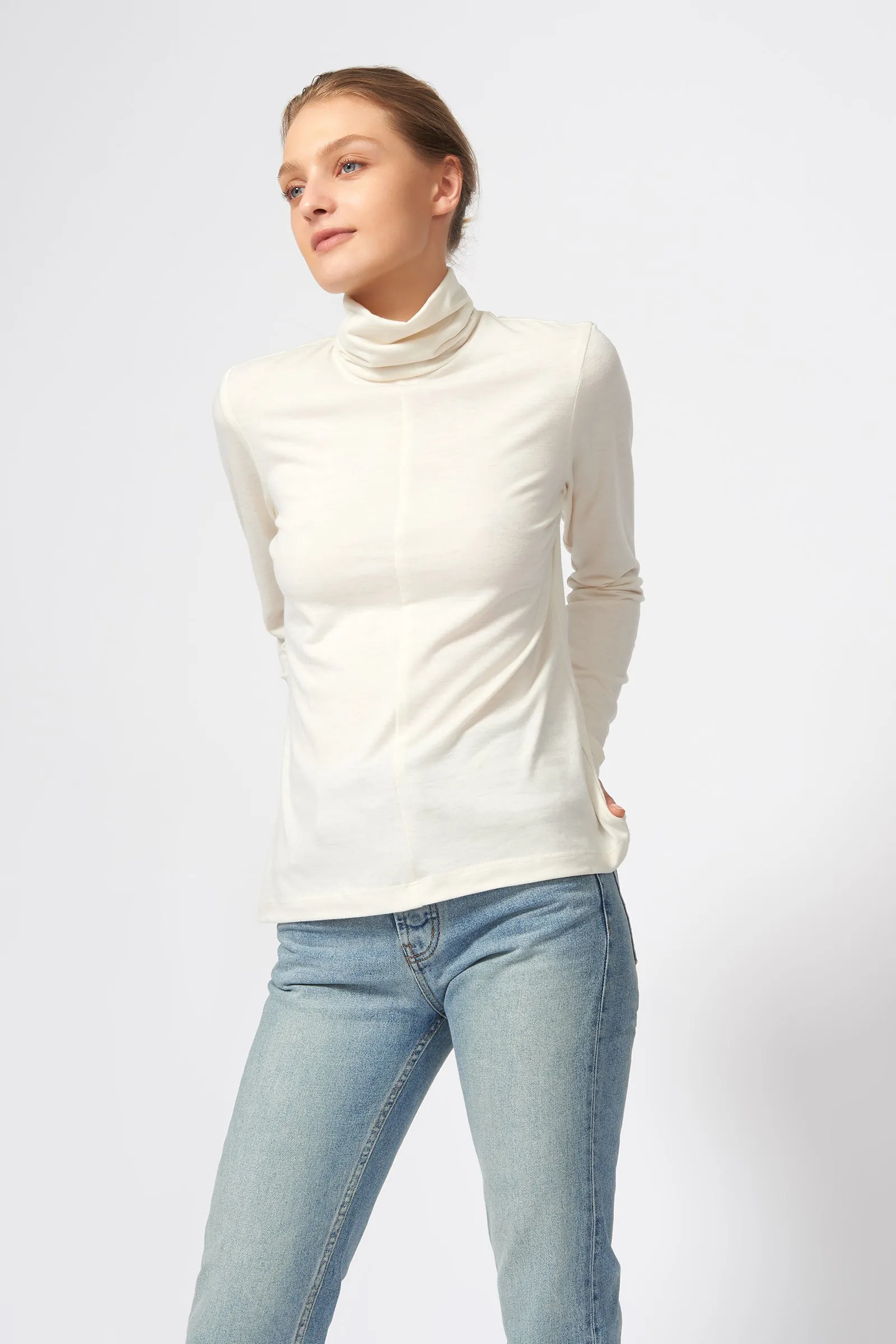 Seamed Fitted Turtleneck - Ivory