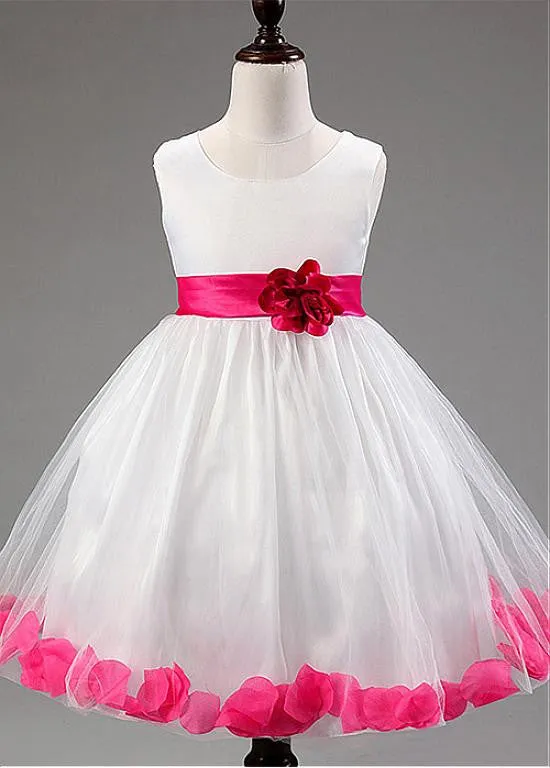 Simple Tulle  Flower Girl Dresses With Handmade Flowers