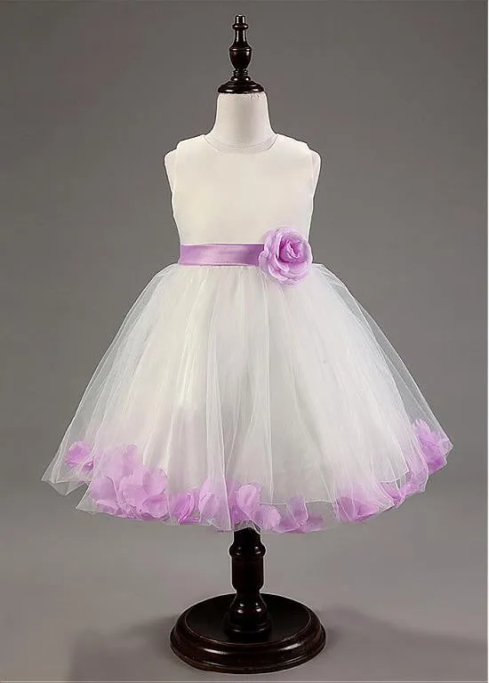 Simple Tulle  Flower Girl Dresses With Handmade Flowers