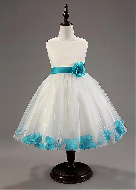 Simple Tulle  Flower Girl Dresses With Handmade Flowers