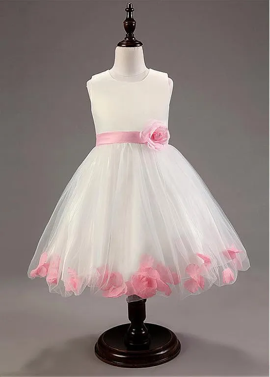 Simple Tulle  Flower Girl Dresses With Handmade Flowers