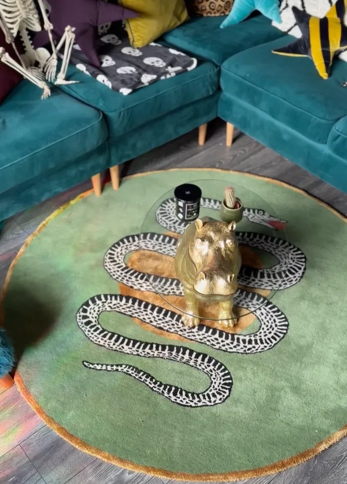 Snake and Apple Green Gold Round Hand Tufted Wool Rug