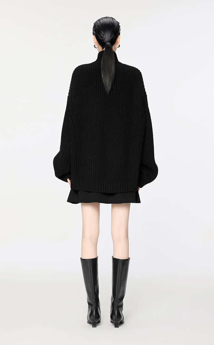 Sweater / JNBY Oversized Short-Cut Wool Sweater