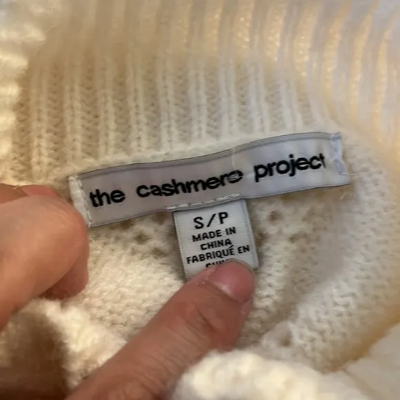 The Cashmere Project Ruffled mock neck Pullover sweater cream color Size Small
