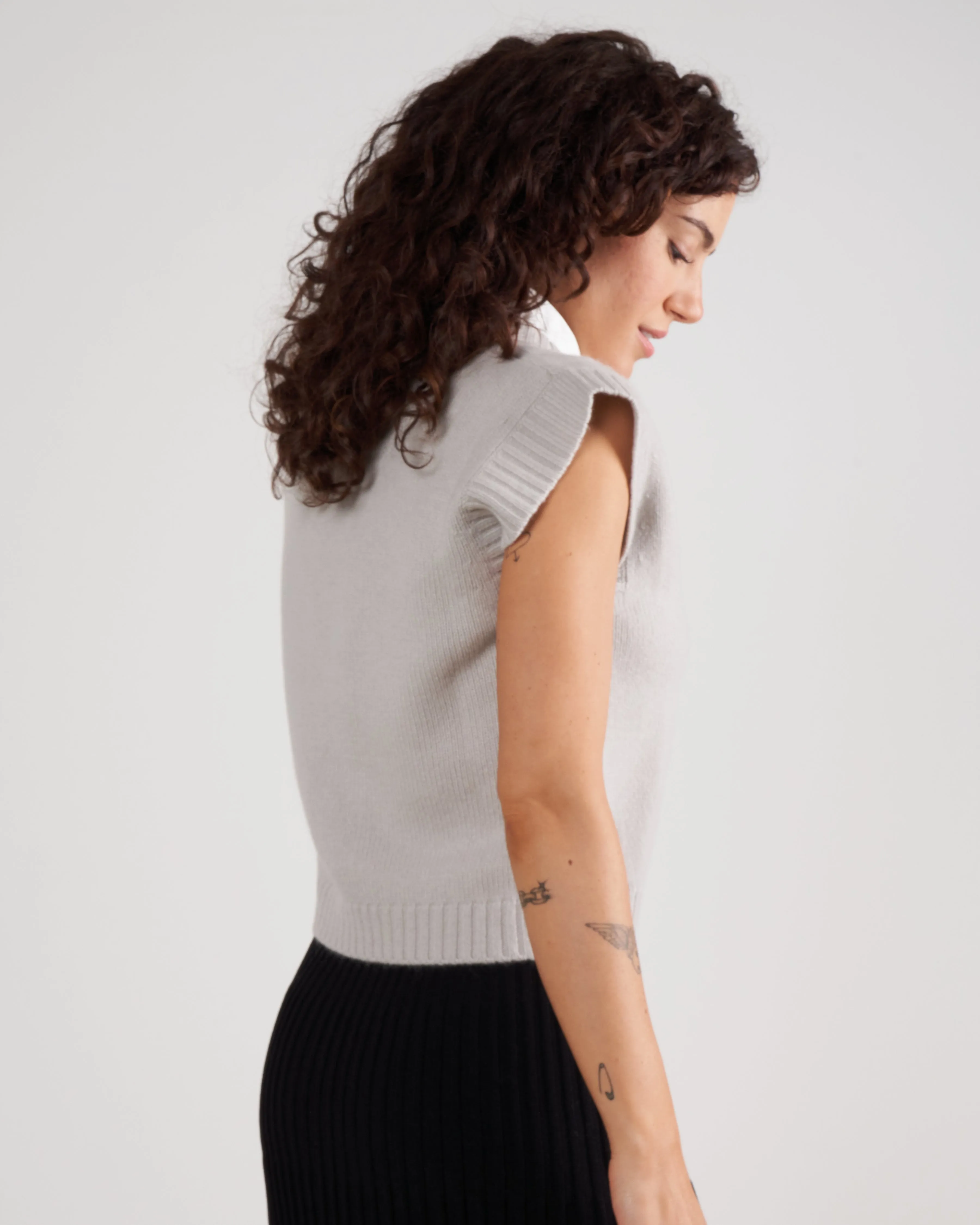 v-neck vest - nobility cc1-82