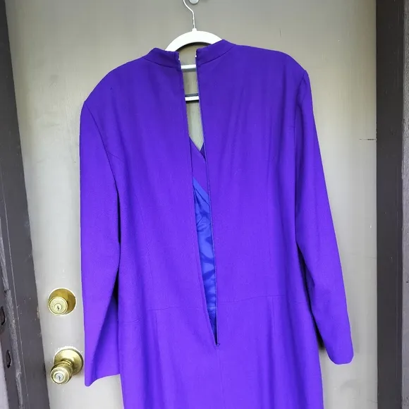 Vintage 1980s Gillian 100% Wool Purple Long Sleeve Button Front Sheath Dress