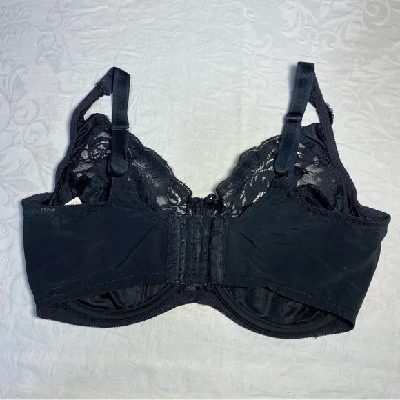 Vintage VS All Nylon USA made Gold Tag Bra Black Underwire Lace Demi Victoria’s