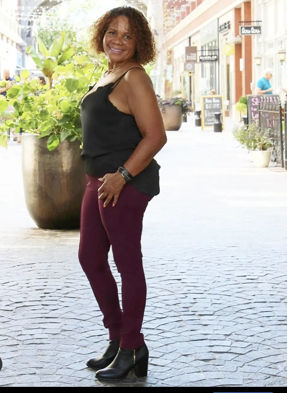 wine pants large