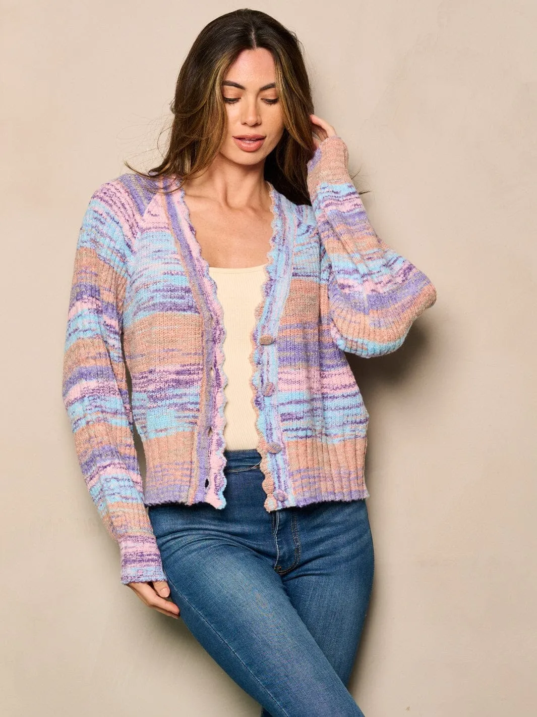 WOMEN'S LONG SLEEVE SCALLOP EDGE COLORBLOCK SWEATER