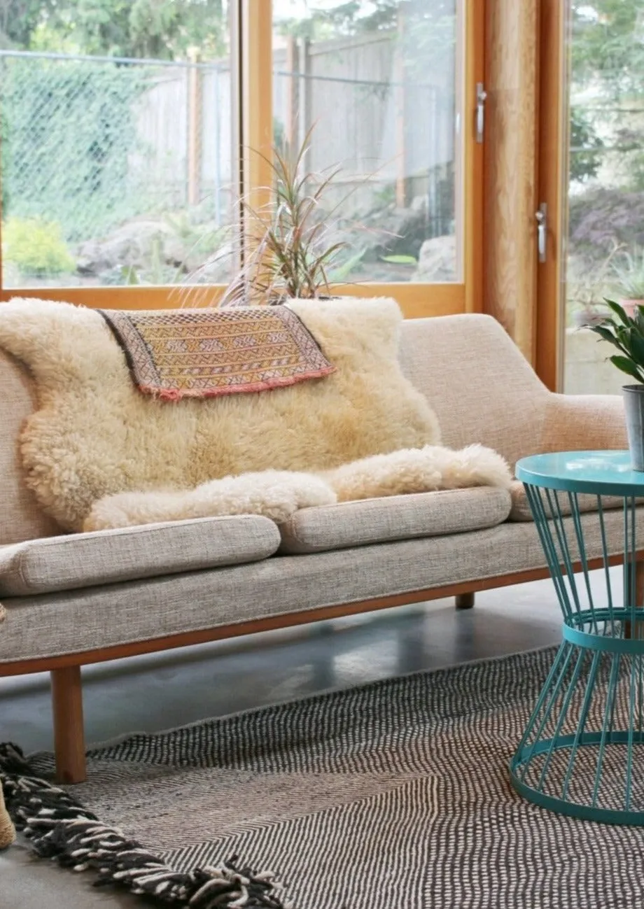 Zanafi accent rug